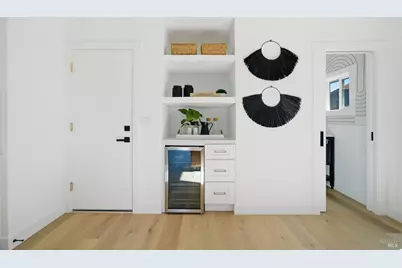 121 San Marino Drive, San Rafael, CA 94901 - Photo 18