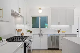121 San Marino Dr, San Rafael, CA 94901 - Photo 8