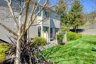 29 Sailmaker Ct, San Rafael, CA 94903 - Photo 2