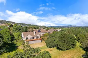 6271 Meadowstone Dr, Santa Rosa, CA 95409 - Photo 2