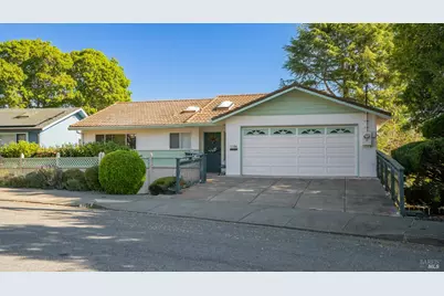 1104 Birch Drive, Petaluma, CA 94952 - Photo 2
