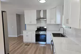 5763 Mobile Dr, Santa Rosa, CA 95403 - Photo 2