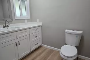 5763 Mobile Dr, Santa Rosa, CA 95403 - Photo 10