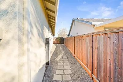 379 Grand Canyon Drive, Vacaville, CA 95687 - Photo 22