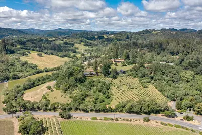 1077 Westside Road, Healdsburg, CA 95448 - Photo 2