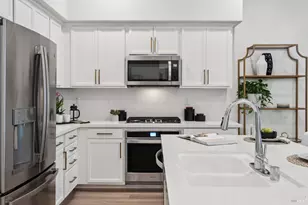 28 Lesina Way, Novato, CA 94945 - Photo 18