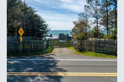 46701 Iversen Drive, Gualala, CA 95445 - Photo 56