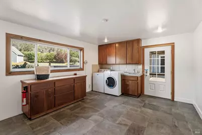 46701 Iversen Drive, Gualala, CA 95445 - Photo 32