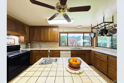 1800 Boonville Road, Ukiah, CA 95482 - Photo 16