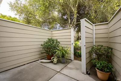 84 Crissy Place, Novato, CA 94949 - Photo 18