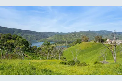 1085 Rimrock Drive, Napa, CA 94558 - Photo 8