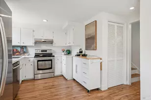 11 Pueblo Dr, San Rafael, CA 94903 - Photo 18