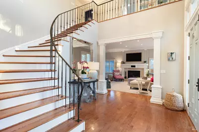 389 Saint Andrews Drive, Napa, CA 94558 - Photo 2