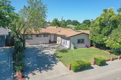 630 Sierra Drive, Dixon, CA 95620 - Photo 1