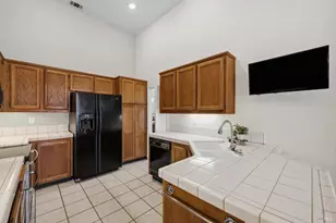 207 Laurelwood Way, Vacaville, CA 95687 - Photo 30