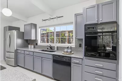 656 Bamboo Terrace, San Rafael, CA 94903 - Photo 12