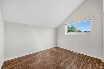 130 Longview Drive, Vacaville, CA 95687 - Photo 52