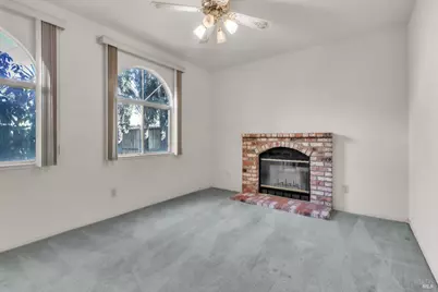 356 Jacaranda Drive, Suisun City, CA 94585 - Photo 10