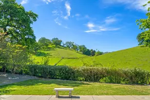 215 Wykoff Dr, Vacaville, CA 95688 - Photo 42