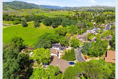 215 Wykoff Drive, Vacaville, CA 95688 - Photo 54