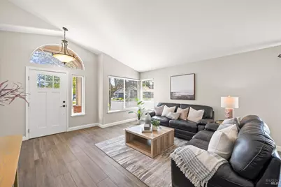 736 Notre Dame Drive, Vacaville, CA 95687 - Photo 6