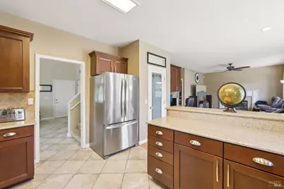 1294 Mayfield Circle, Suisun City, CA 94585 - Photo 12