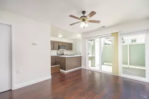 32 Oliva Dr, Novato, CA 94947 - Photo 4