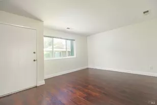 32 Oliva Dr, Novato, CA 94947 - Photo 8