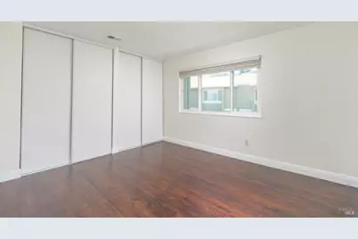 32 Oliva Drive, Novato, CA 94947 - Photo 14