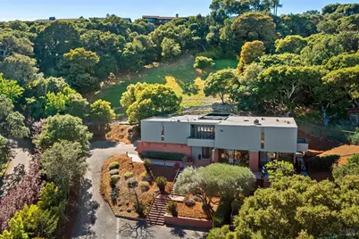 30 Chateau Place, San Rafael, CA 94901 - Photo 2