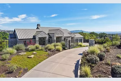 3758 Skyfarm Drive, Santa Rosa, CA 95403 - Photo 2