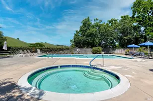 15 Meadowview Dr, Novato, CA 94949 - Photo 36