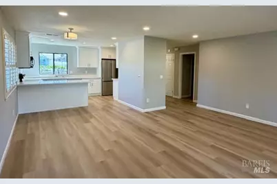 339 Twin Lakes Drive, Santa Rosa, CA 95409 - Photo 4