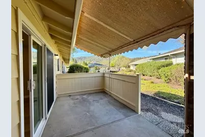 339 Twin Lakes Drive, Santa Rosa, CA 95409 - Photo 12