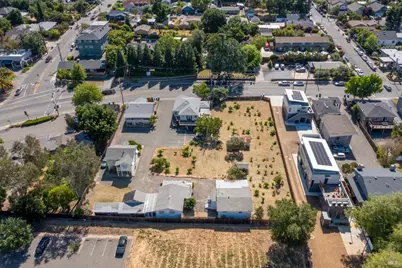 821 Healdsburg Avenue, Healdsburg, CA 95448 - Photo 2
