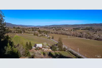 3210 W Dry Creek Road, Healdsburg, CA 95448 - Photo 2