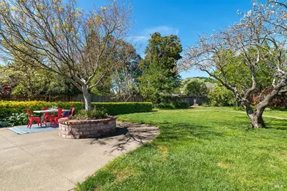 10 Saint John Court, Novato, CA 94947 - Photo 24