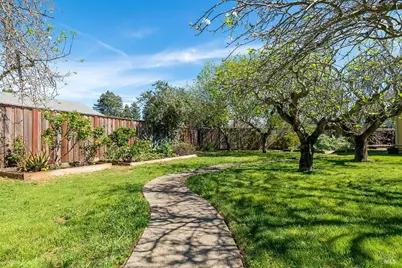 10 Saint John Court, Novato, CA 94947 - Photo 28