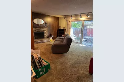70 McKeon Court, Novato, CA 94947 - Photo 2