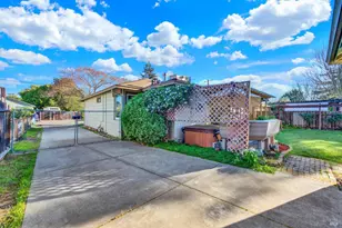 2811 Cypress St, Napa, CA 94558 - Photo 50