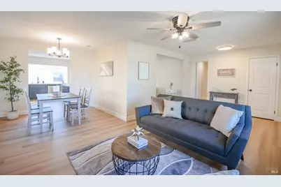 905 W F Street, Dixon, CA 95620 - Photo 6