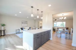 905 W F St, Dixon, CA 95620 - Photo 12