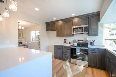 905 W F Street, Dixon, CA 95620 - Photo 14