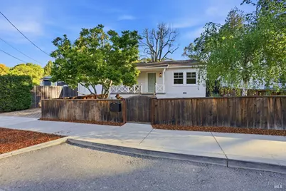 15 Berkeley Avenue, San Anselmo, CA 94960 - Photo 2