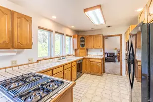 14350 Hanson Cir, Mendocino, CA 95460 - Photo 16