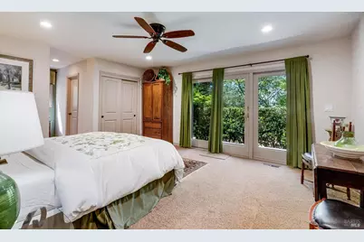 1040 Mount George Avenue, Napa, CA 94558 - Photo 14