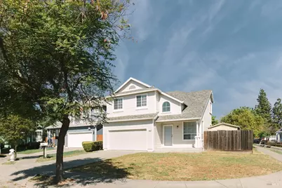 201 Yarrow Court, Suisun City, CA 94585 - Photo 2