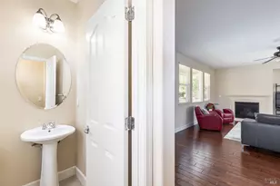 2129 Chokeberry Ct, Santa Rosa, CA 95404 - Photo 8