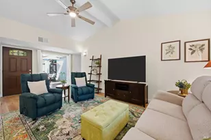 153 Fairoaks Dr, Vacaville, CA 95688 - Photo 6