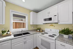 153 Fairoaks Dr, Vacaville, CA 95688 - Photo 18